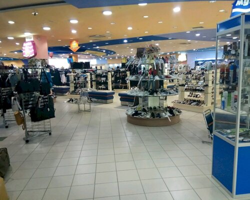 Фотография обувного магазина Одежда и обувь