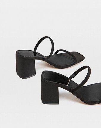 Миниатюра фотографии Босоножки stradivarius