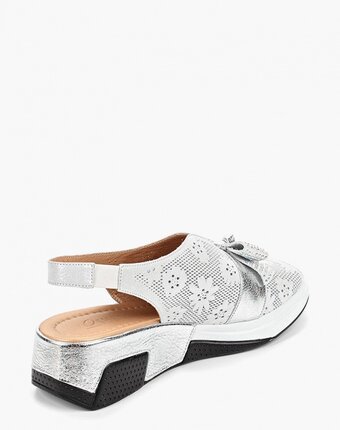 Миниатюра фотографии Босоножки oshade