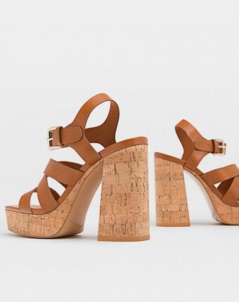Миниатюра фотографии Босоножки stradivarius