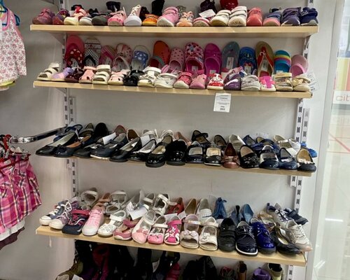 Фотография обувного магазина Стало мало