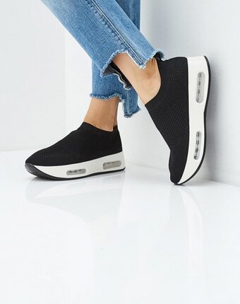 Миниатюра фотографии Кроссовки bata
