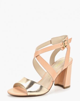 Миниатюра фотографии Босоножки indiana