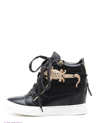 Миниатюра фотографии Сникеры, burlesque