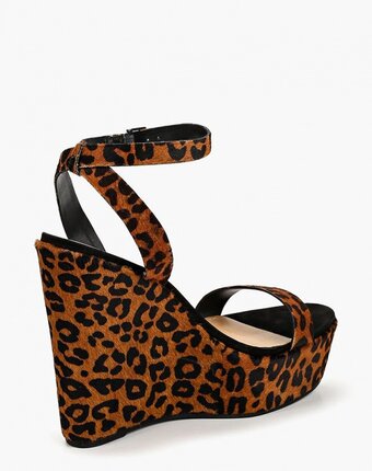 Миниатюра фотографии Босоножки schutz