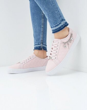 Миниатюра фотографии Кеды guess