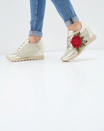 Миниатюра фотографии Кроссовки grand style