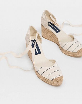 Миниатюра фотографии Эспадрильи stradivarius