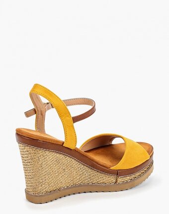 Миниатюра фотографии Босоножки clowse