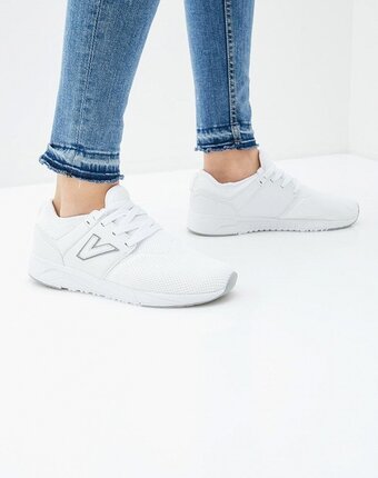 Миниатюра фотографии Кроссовки escan