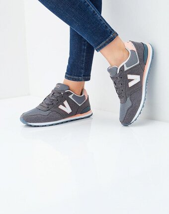 Миниатюра фотографии Кроссовки escan