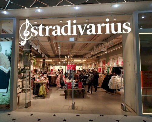 Фотография обувного магазина Stradivarius