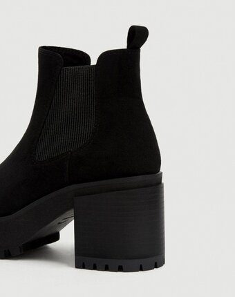 Миниатюра фотографии Сапоги pull&bear
