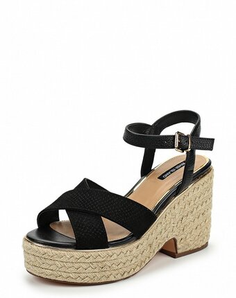 Миниатюра фотографии Босоножки river island
