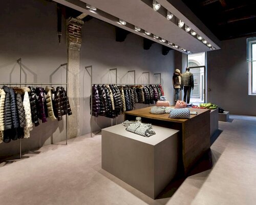 Фотография обувного магазина VM FASHION SHOWROOM