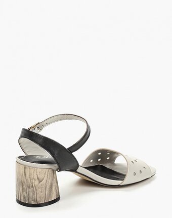 Миниатюра фотографии Босоножки indiana