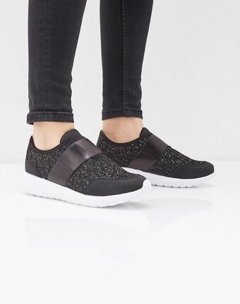 Миниатюра фотографии Кроссовки trien