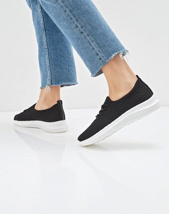 Миниатюра фотографии Кроссовки janessa