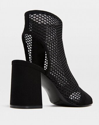 Миниатюра фотографии Босоножки stradivarius
