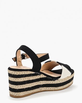 Миниатюра фотографии Босоножки vera blum