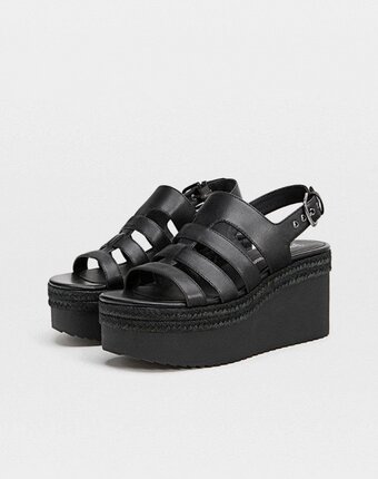 Миниатюра фотографии Босоножки stradivarius