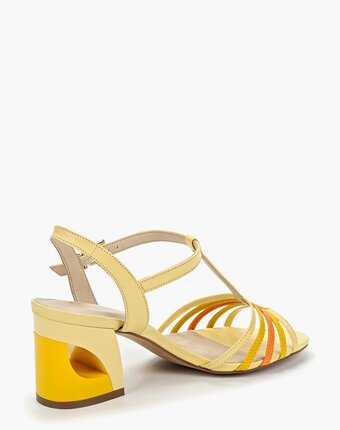 Миниатюра фотографии Босоножки indiana