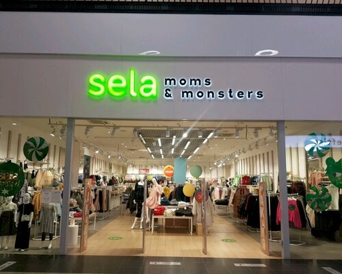 Фотография обувного магазина sela moms & monsters