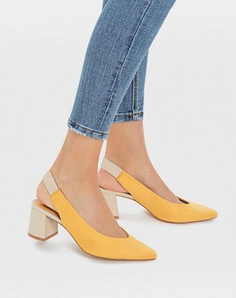 Миниатюра фотографии Туфли stradivarius