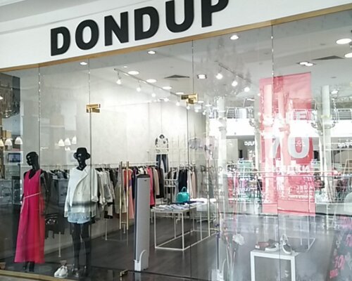 Фотография обувного магазина Dondup