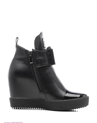 Миниатюра фотографии Сникеры, bald eagle