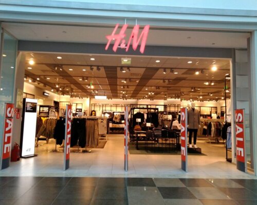 Фотография обувного магазина H&M