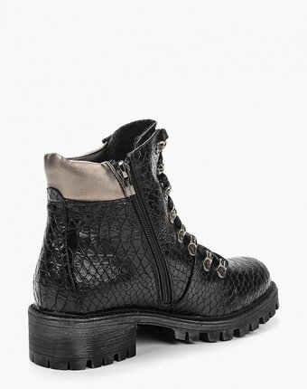 Миниатюра фотографии Ботинки instreet