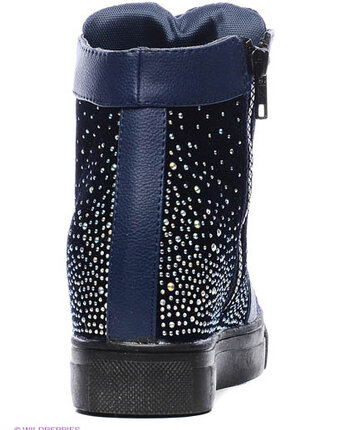 Миниатюра фотографии Сникеры, burlesque