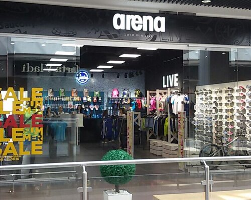 Фотография обувного магазина  Arena