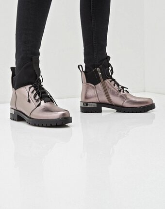 Миниатюра фотографии Ботинки vivian royal