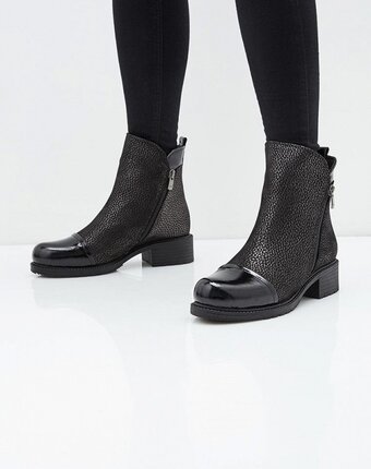 Миниатюра фотографии Ботильоны pierre cardin