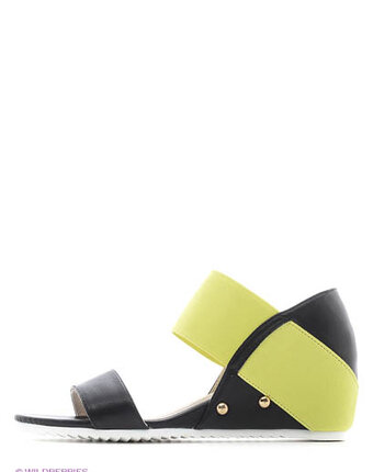 Миниатюра фотографии Босоножки, betsy