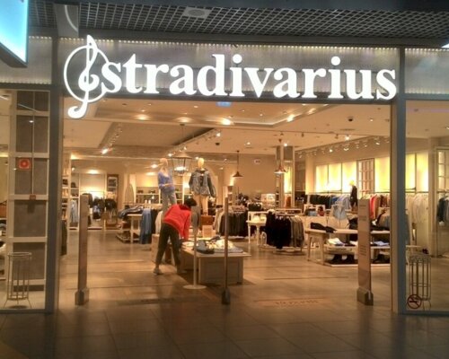 Фотография обувного магазина Stradivarius