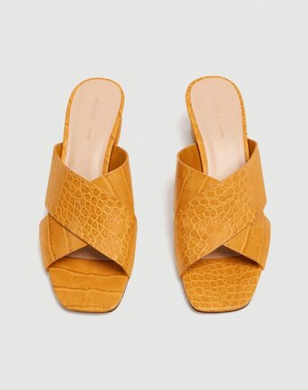 Миниатюра фотографии Босоножки pull&bear