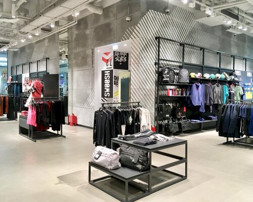 Фотография обувного магазина Nike