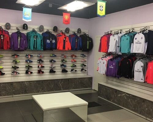 Фотография обувного магазина Sportивный стиль