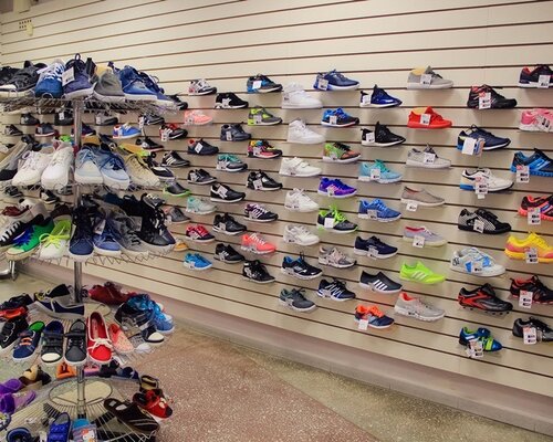 Фотография обувного магазина Магазин обуви