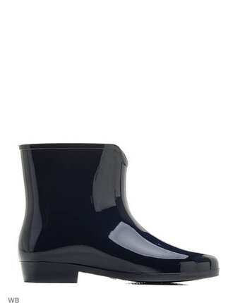 Миниатюра фотографии Резиновые сапоги, деревья