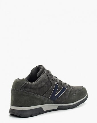 Миниатюра фотографии Кроссовки escan