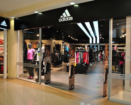 Фотография обувного магазина Adidas