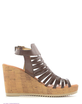 Миниатюра фотографии Босоножки, benta