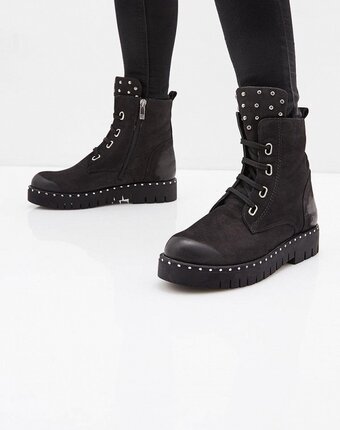 Миниатюра фотографии Ботинки pierre cardin