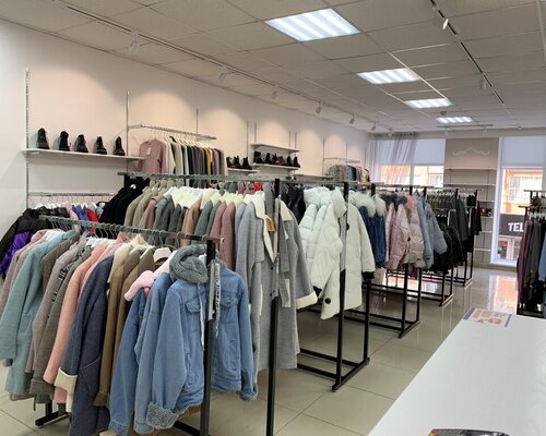 Фотография обувного магазина Яркий стиль