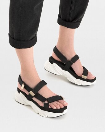 Миниатюра фотографии Босоножки stradivarius