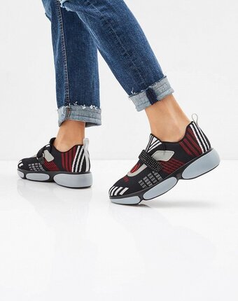 Миниатюра фотографии Кроссовки chezoliny